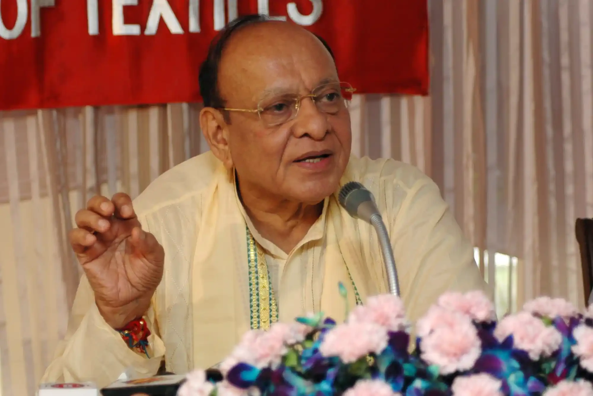 Shankersinh Vaghela Eyes Congress Return After Nearly a Decade Ahead of Gujarat Polls