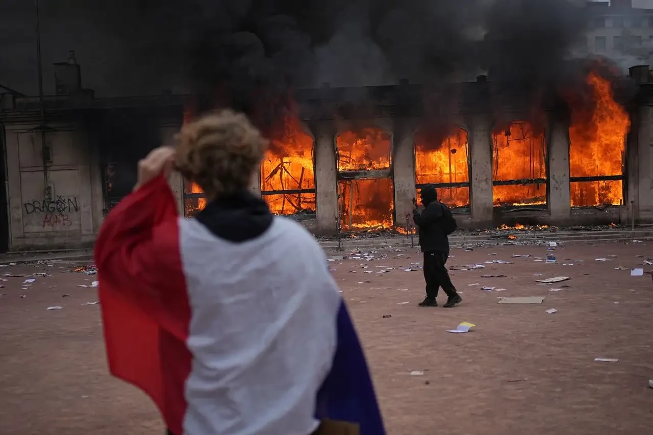 France in Turmoil: Why Nationwide Protests Have Turned Into Violent Riots