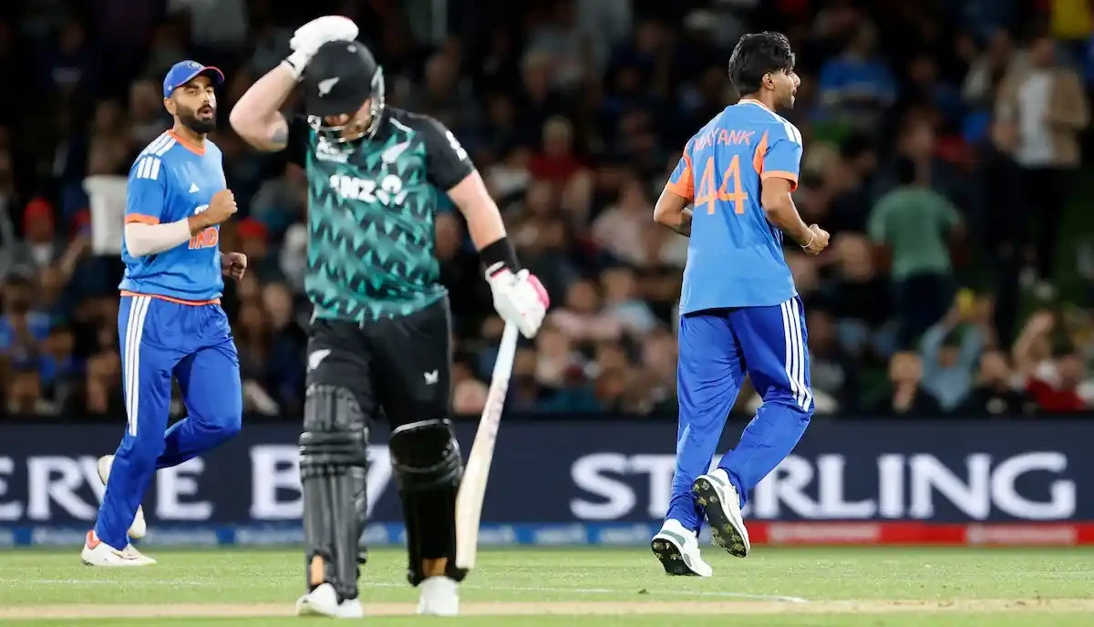 IND vs NZ 1st T20I: Mayank Yadav, Axar Patel Strike as New Zealand Race to 81/2