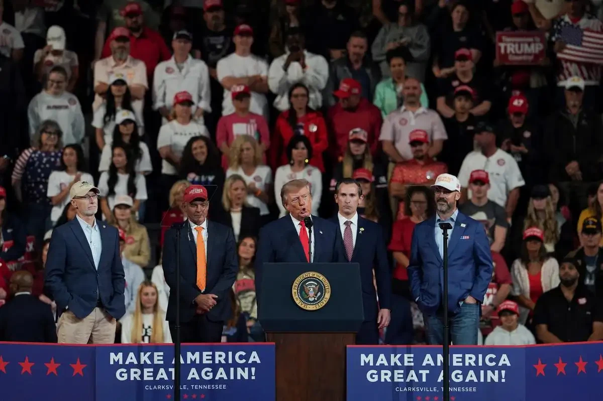Trump’s Russian Diesel Deal Faces Legal Challenge as Seven US Senators Warn of Sanctions Violation